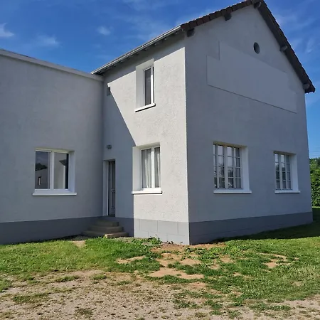 Comme A La Maison *
