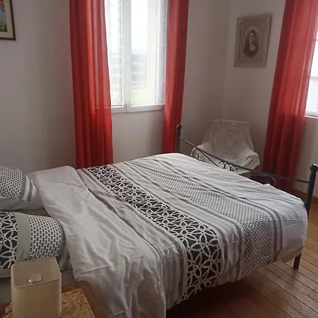 Comme A La Maison Rousson (Yonne)