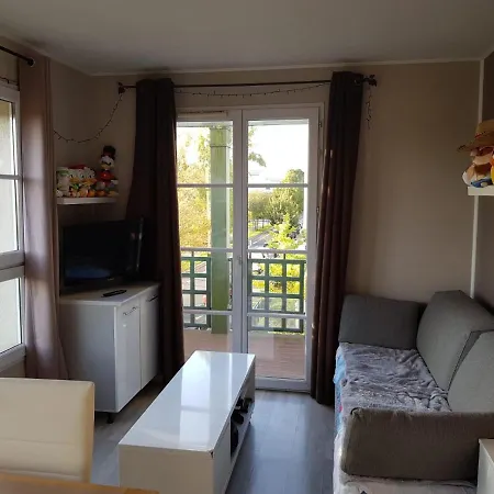 Comme A La Maison